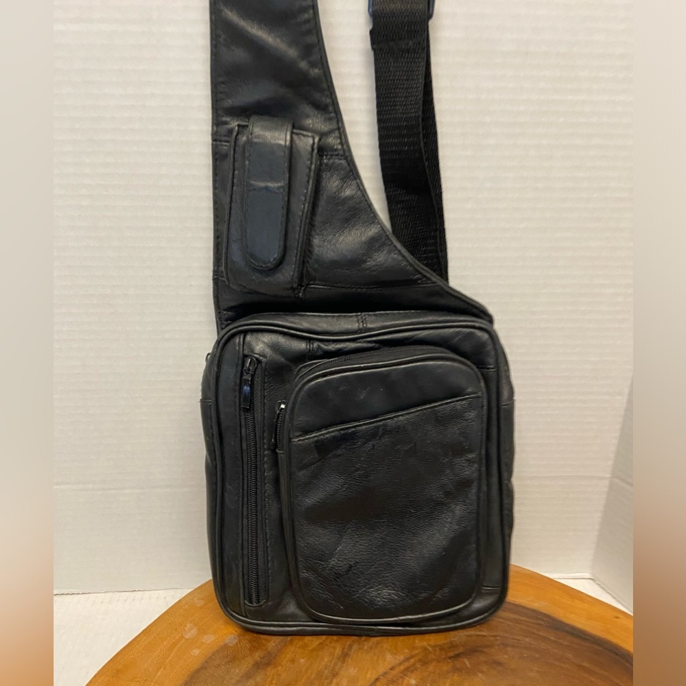 Vintage Retro Y2K Leather Unbranded Sling Bag